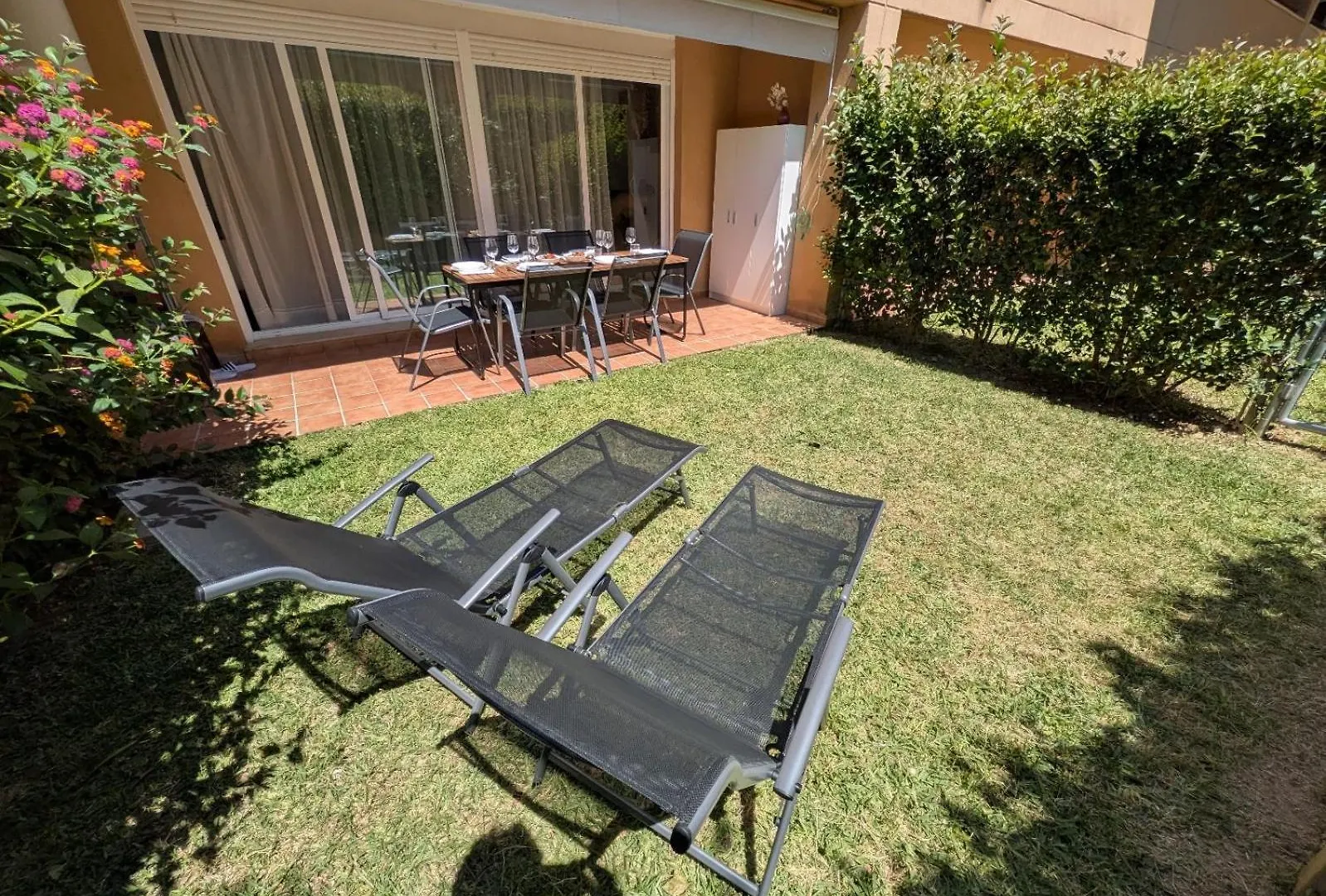 Adosado Nuevo Con Piscina, Playa, Garaje Y Jardin