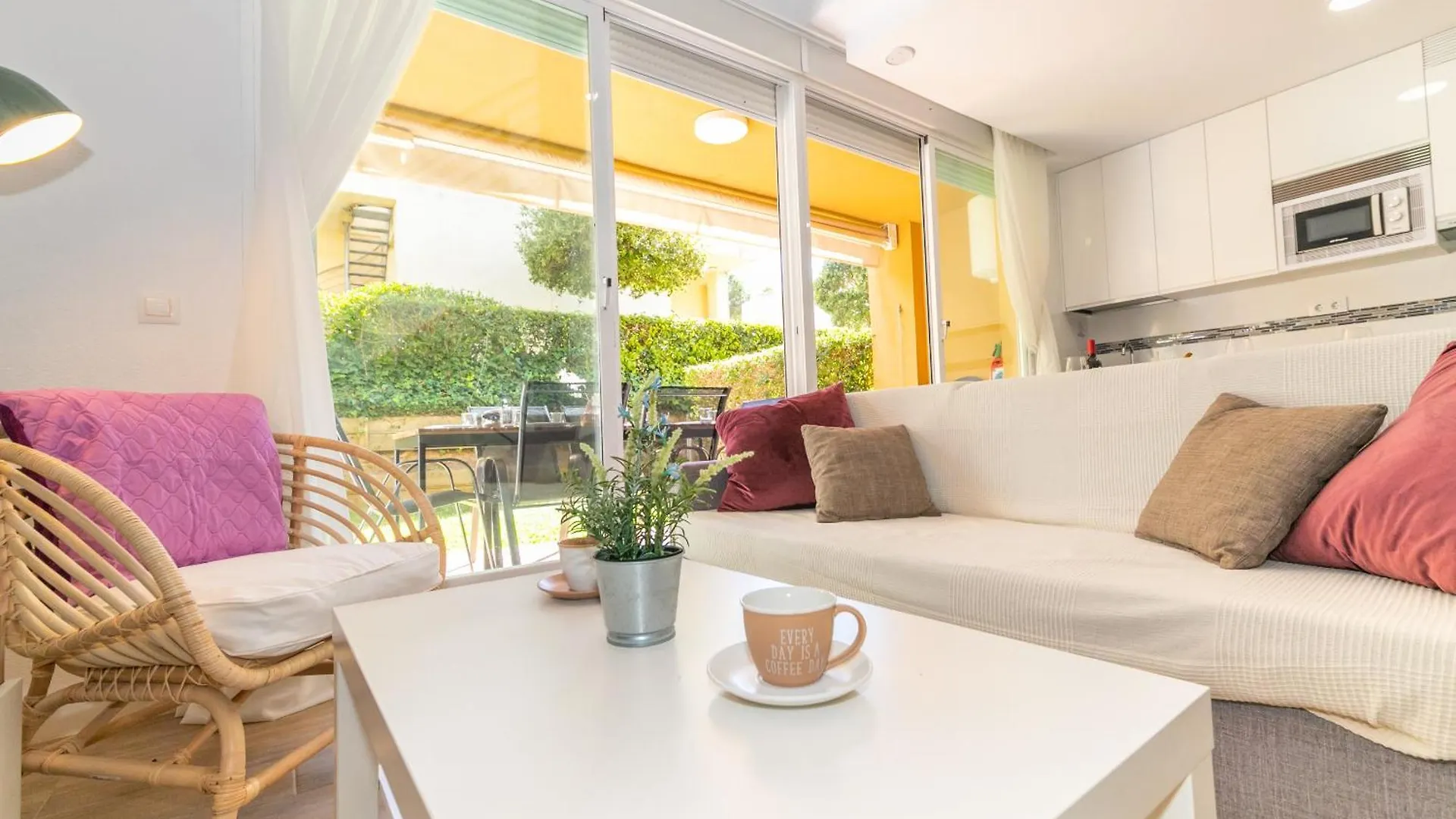 Adosado Nuevo Con Piscina, Playa, Garaje Y Jardin